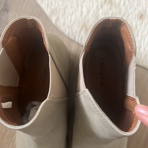 Indigo pointed ankle pull on booties - Picture 4 of 6